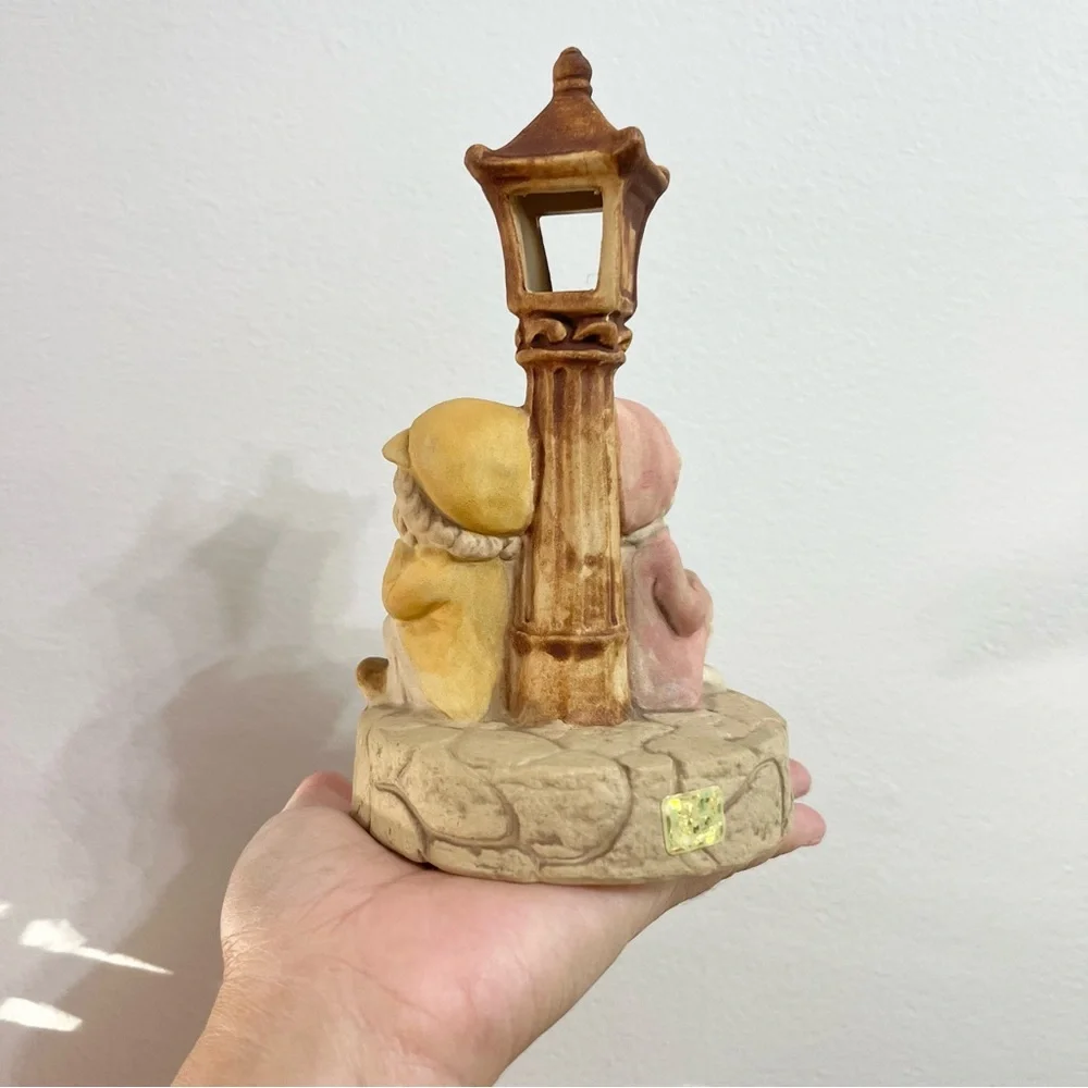 Vintage UCTI Made in Japan Sleeping Kids Ceramic Figurine Part from Music Box - Picture 5 of 6